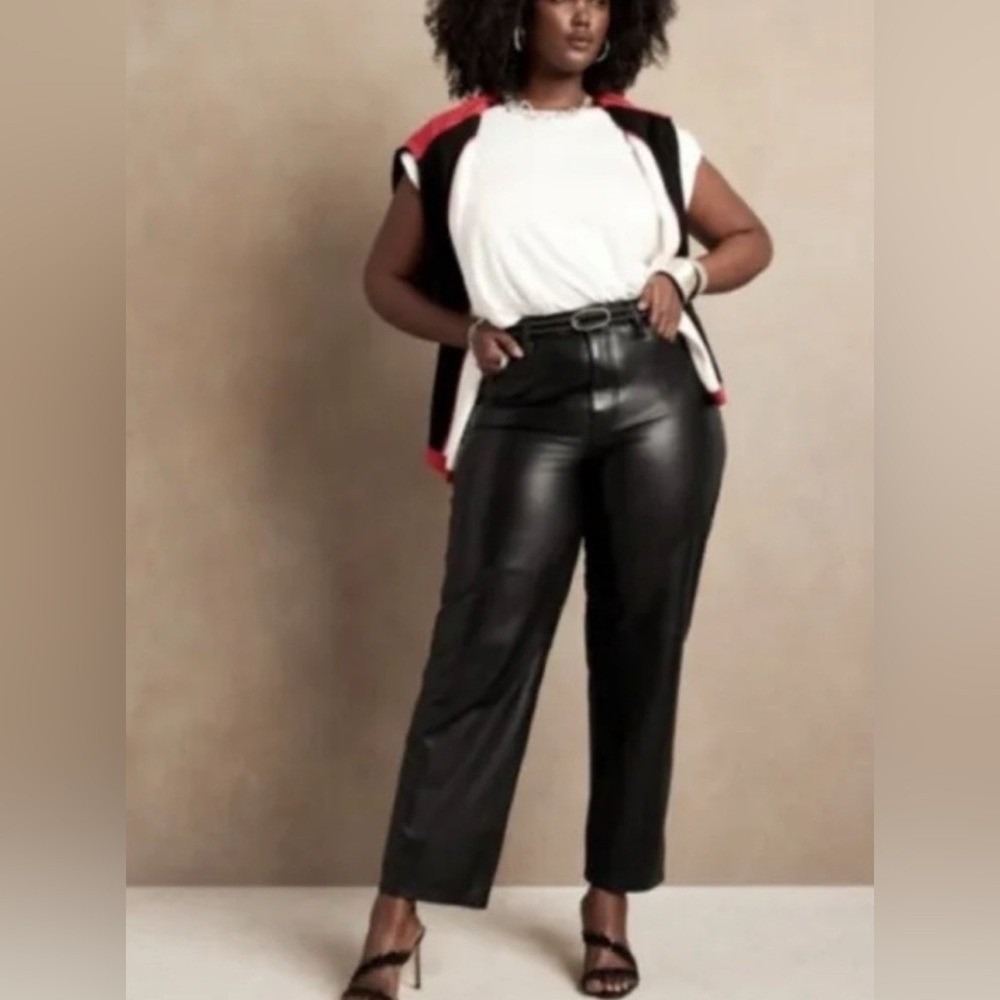 Banana Republic Lamb Leather High Rise Straight Pant Black Actual 36"‎ Tag 33x25